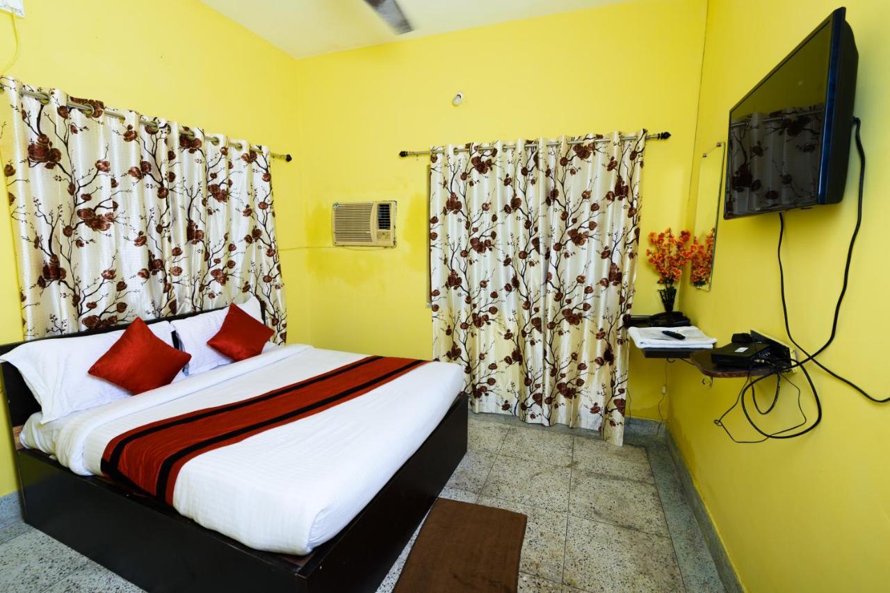 Sterling Baishakhi Hotel Kolkata Exterior photo