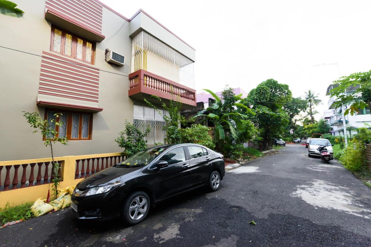 Sterling Baishakhi Hotel Kolkata Exterior photo